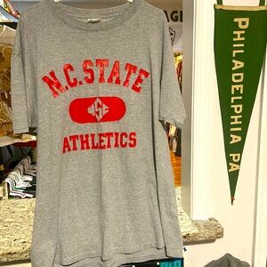 Vintage Mens XXL Gray North Carolina State University Wolfpack Crewneck Teeshirt